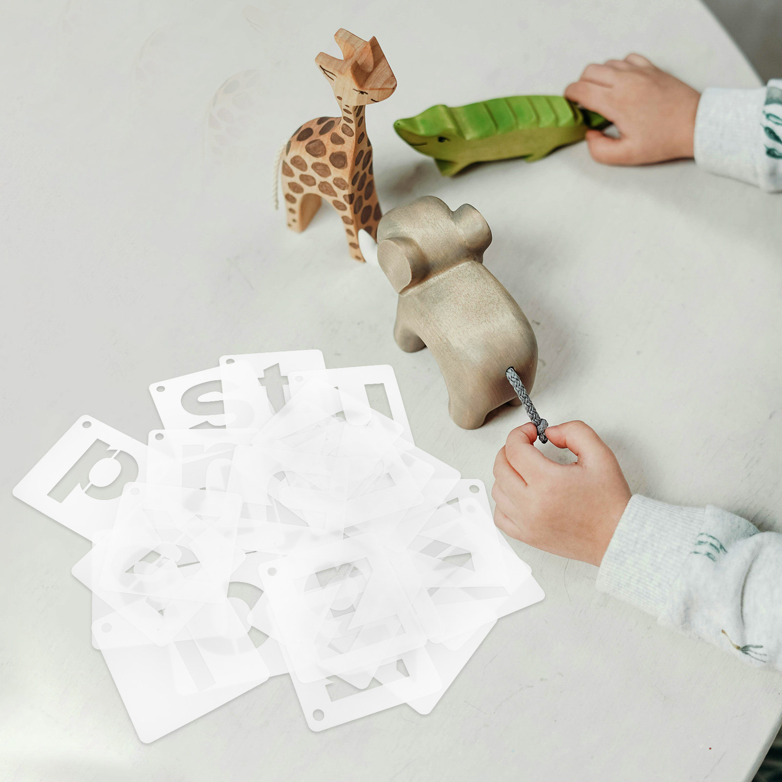 1Set Plastic Alphabet Stencils - Art And Craft Letter Z บทวิจารณ์และราคา