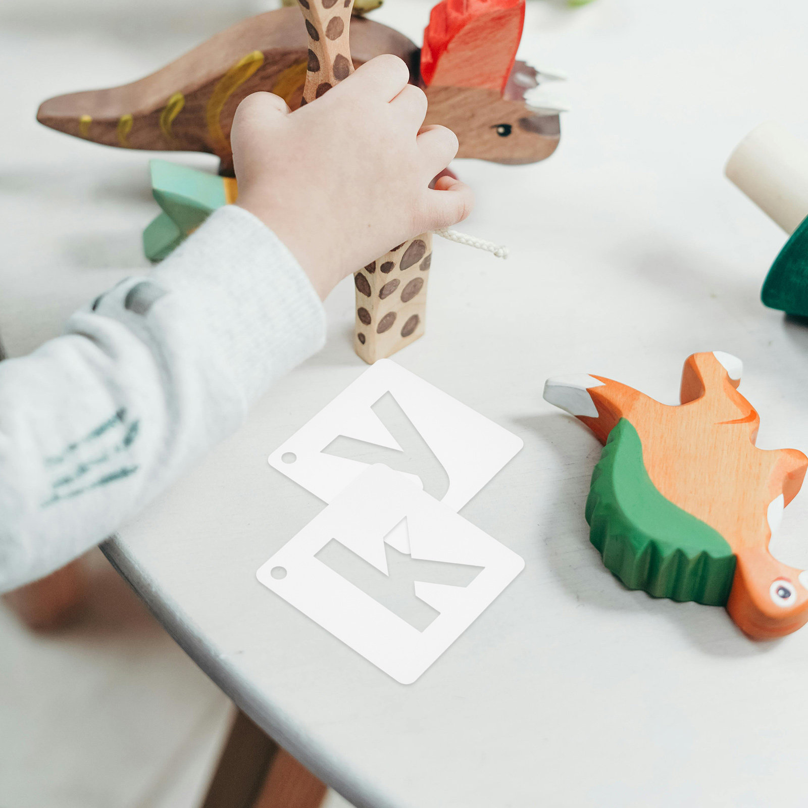 1Set Plastic Alphabet Stencils - Art And Craft Letter Z บทวิจารณ์และราคา